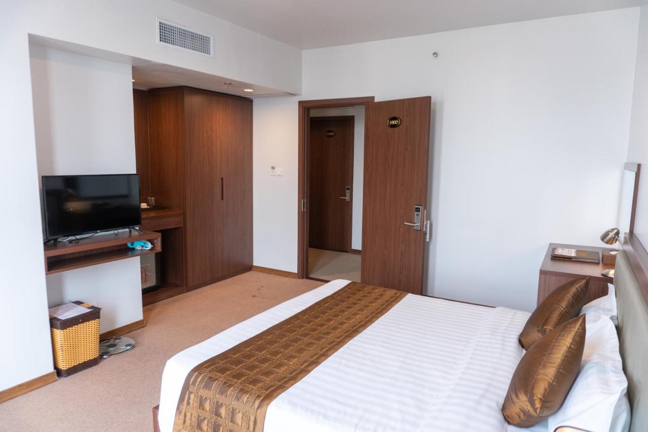 Imperial Boat Hotel ไฮฟอง ภายนอก รูปภาพ