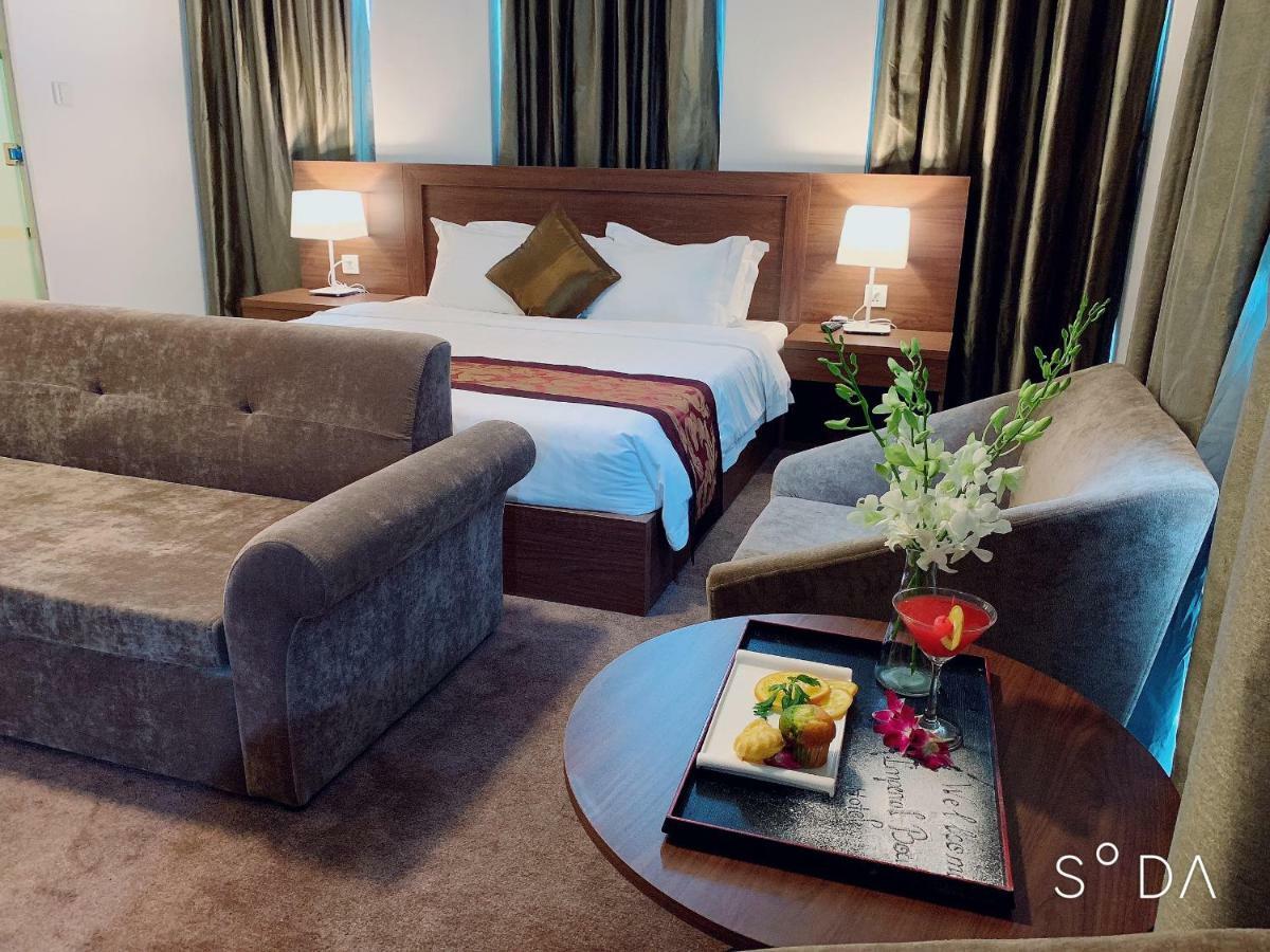 Imperial Boat Hotel ไฮฟอง ภายนอก รูปภาพ